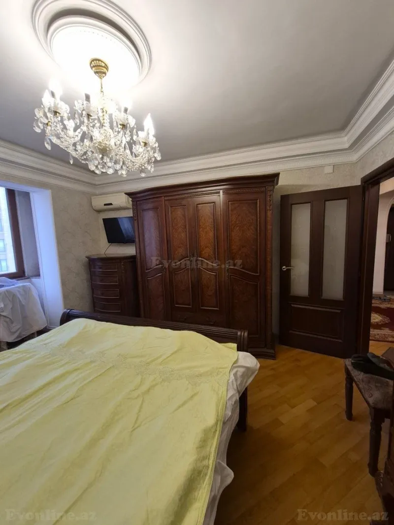 Satılır 3 otaqlı Mənzil Köhnə tikili 115 m² Gənclik m. - şəkil 14