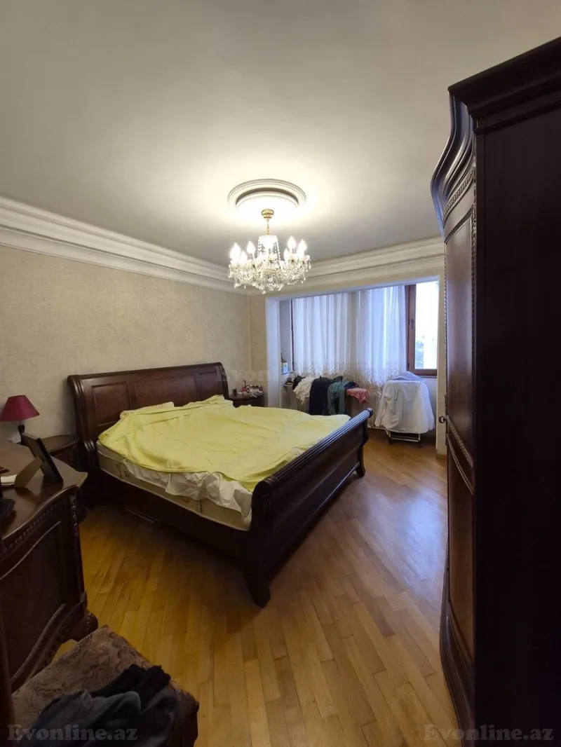 Satılır 3 otaqlı Mənzil Köhnə tikili 115 m² Gənclik m. - şəkil 18