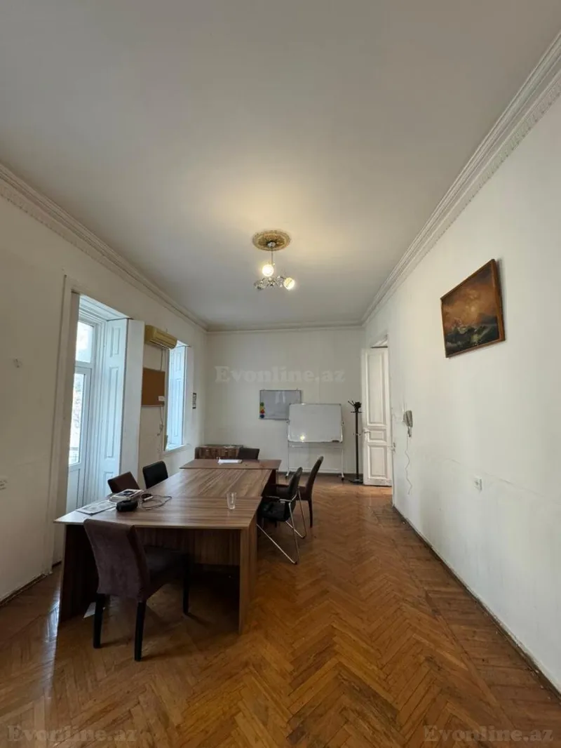 Satılır 3 otaqlı Mənzil Köhnə tikili 90 m² İçərişəhər m. - şəkil 2