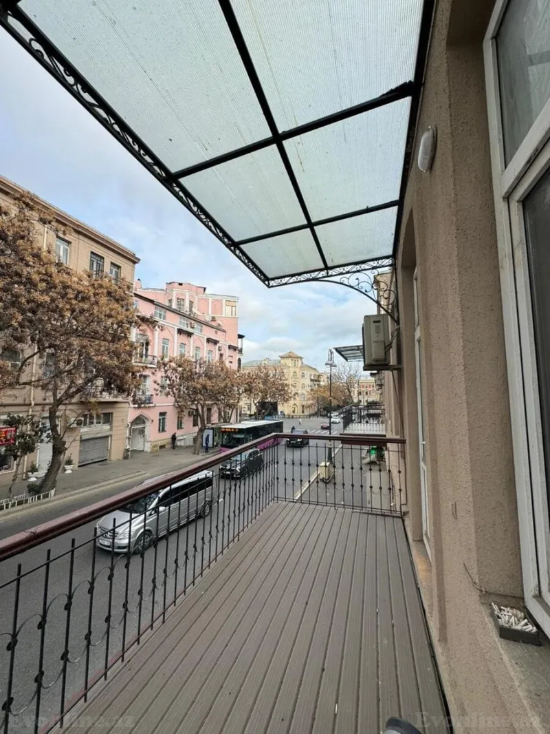 Satılır 3 otaqlı Mənzil Köhnə tikili 90 m² İçərişəhər m. - şəkil 12