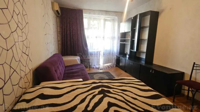 Kirayə verilir 1 otaqlı Mənzil Köhnə tikili 30 m² 28 May m.