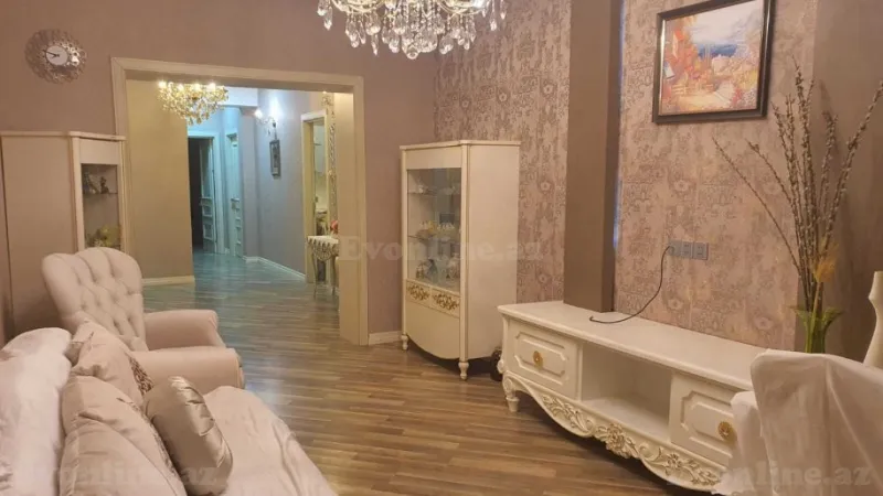 4 otaqlı Mənzil 140 m² Xırdalan Satılır