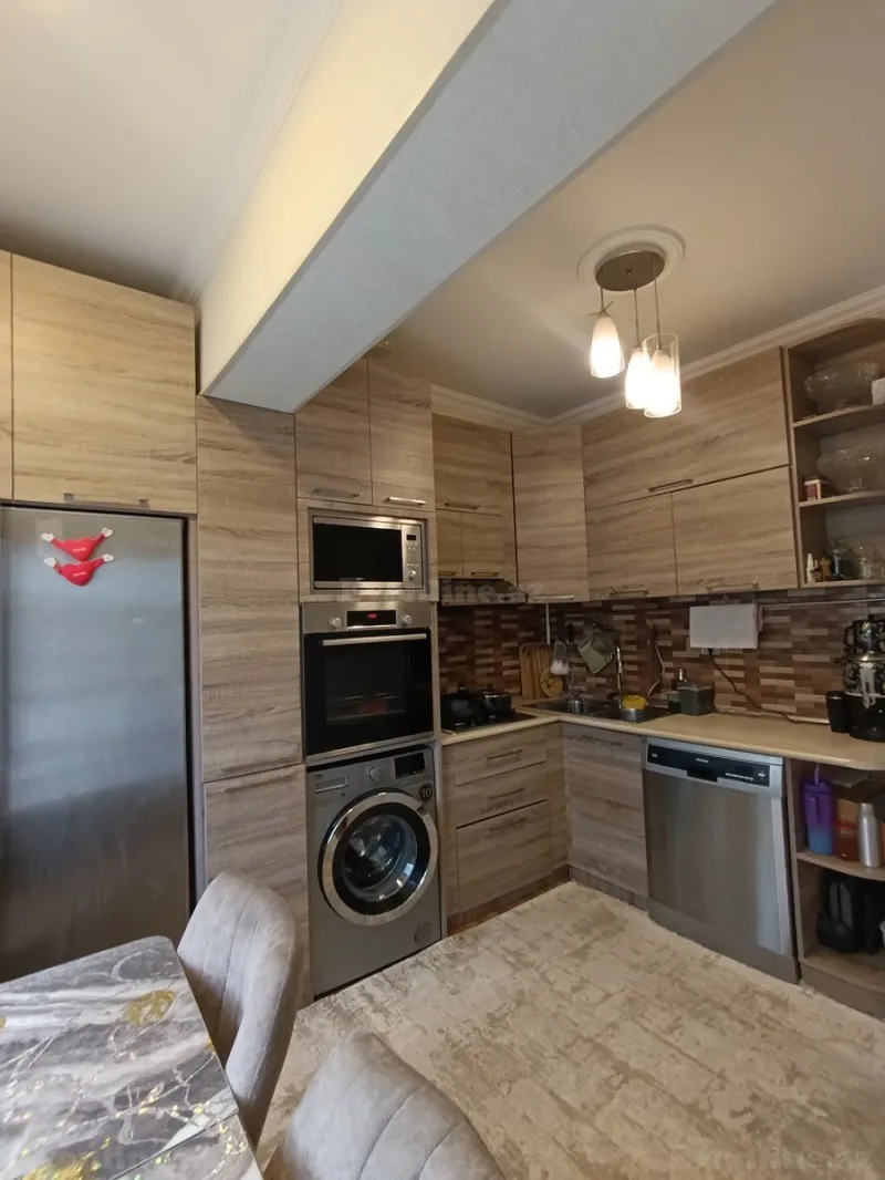 Satılır 3 otaqlı Mənzil Köhnə tikili 90 m² Sabunçu r. - şəkil 2