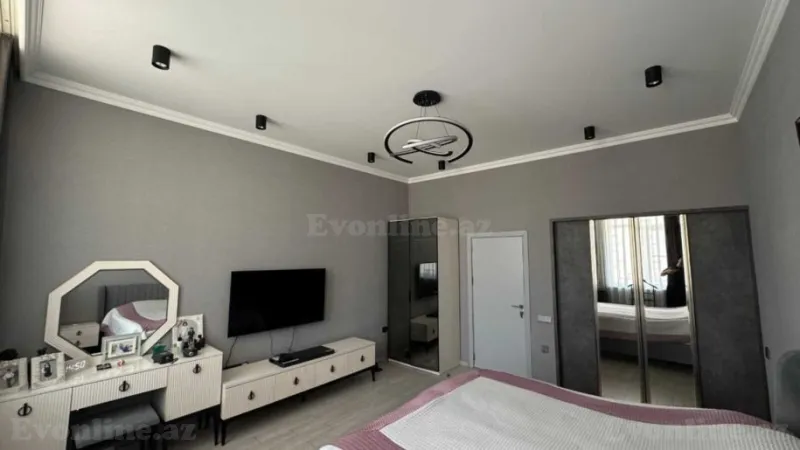 Satılır 3 otaqlı Mənzil Köhnə tikili 100 m² Nizami m. - şəkil 2