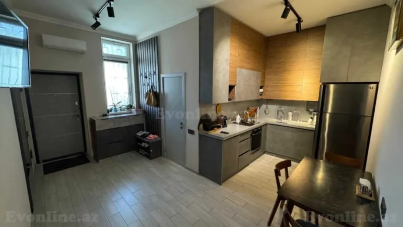 Satılır 3 otaqlı Mənzil Köhnə tikili 100 m² Nizami m. - şəkil 4