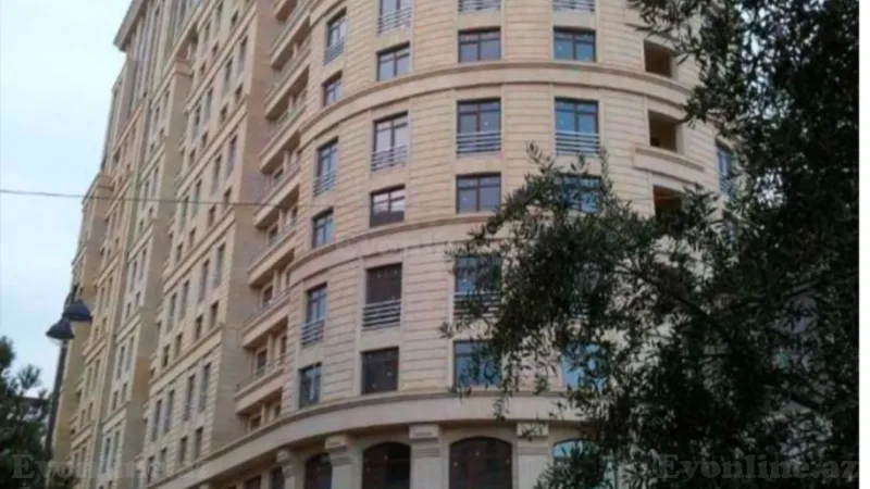 Kirayə verilir 4 otaqlı Mənzil Yeni tikili 165 m² Nizami m.