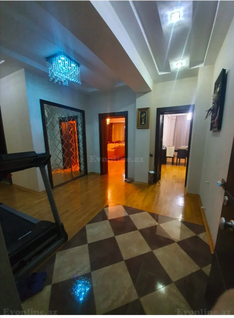 Kirayə verilir 4 otaqlı Mənzil Yeni tikili 165 m² Nizami m. - şəkil 12