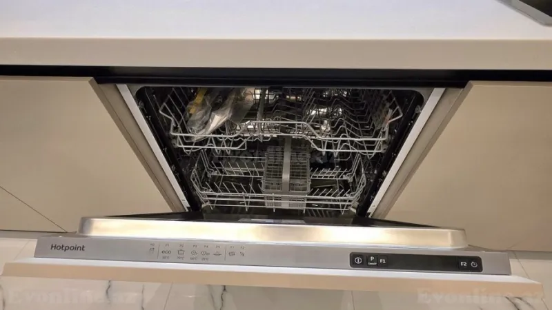 Satılır 3 otaqlı Mənzil Yeni tikili 122 m² 28 May m. - şəkil 16