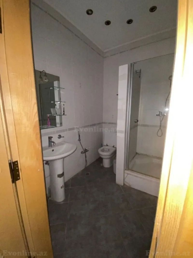 Satılır 4 otaqlı Mənzil Yeni tikili 190 m² Elmlər Akademiyası m. - şəkil 14