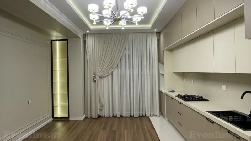 Satılır 3 otaqlı Mənzil Yeni tikili 80 m² 7-ci mikrorayon - şəkil 2