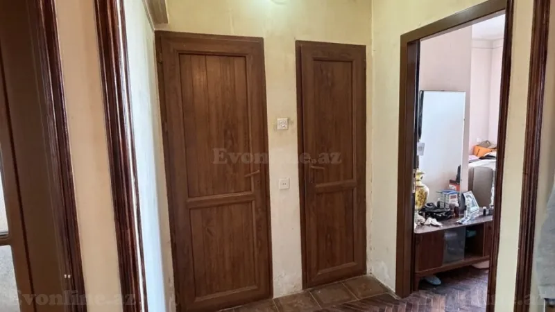 Satılır 3 otaqlı Mənzil Köhnə tikili 78 m² Yasamal - şəkil 2