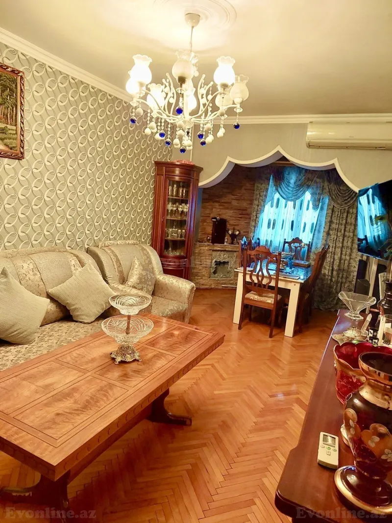 Satılır 4 otaqlı Mənzil Köhnə tikili 110 m² 8-ci mikrorayon - şəkil 4