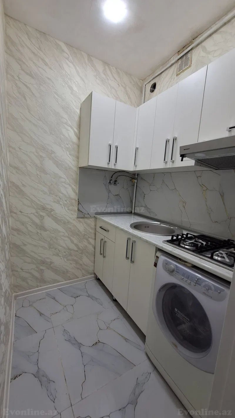 Satılır 2 otaqlı Mənzil Köhnə tikili 35 m² 3-cü mikrorayon - şəkil 9