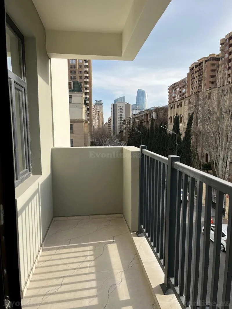 Satılır 3 otaqlı Mənzil Yeni tikili 115 m² 28 May m. - şəkil 18