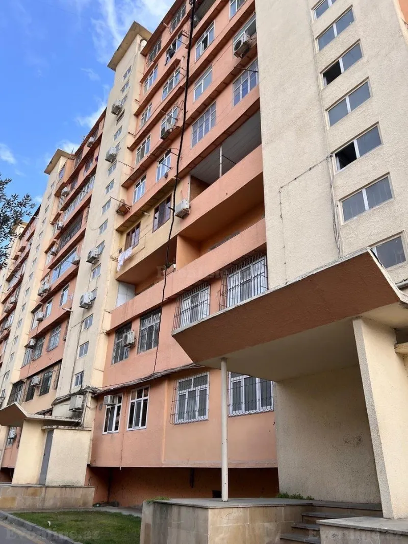 Satılır 2 otaqlı Mənzil Köhnə tikili 65 m² 8-ci kilometr