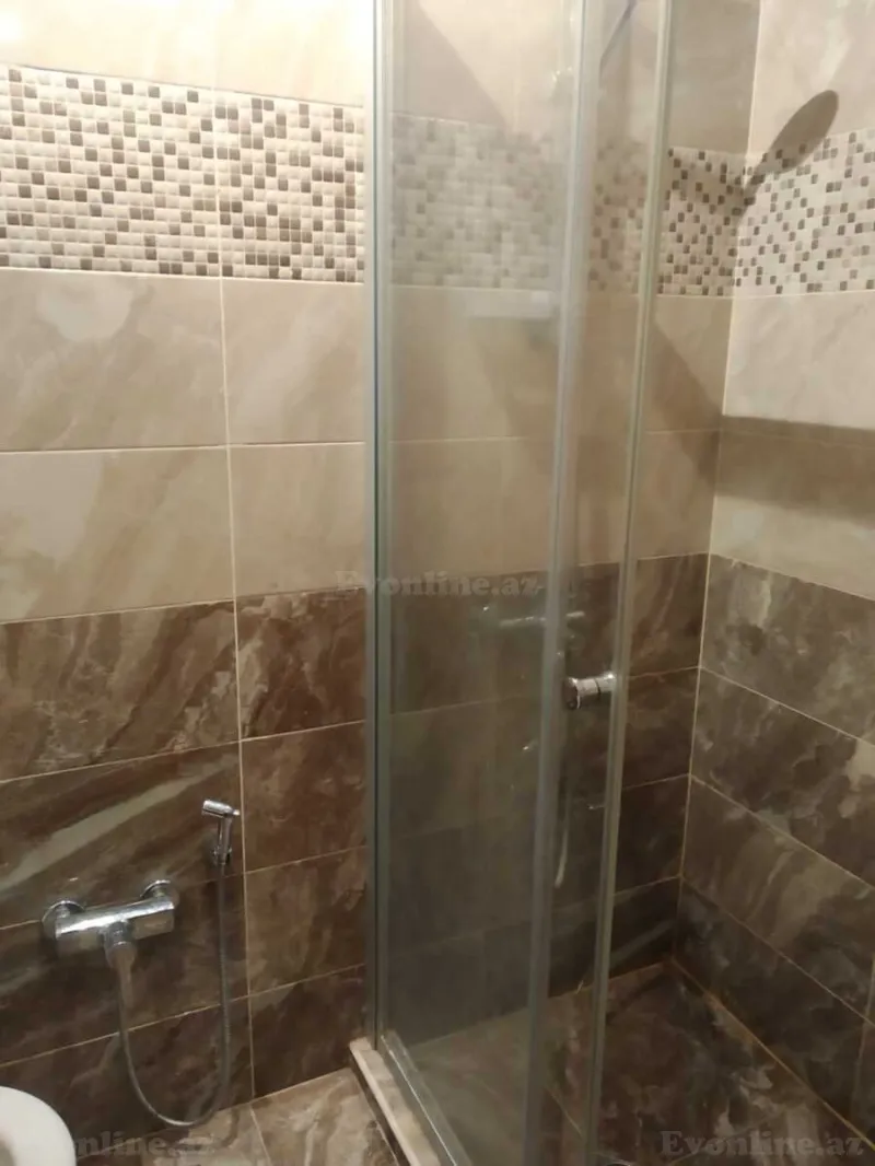 Kirayə verilir 2 otaqlı Mənzil Yeni tikili 45 m² Suraxanı r. - şəkil 4