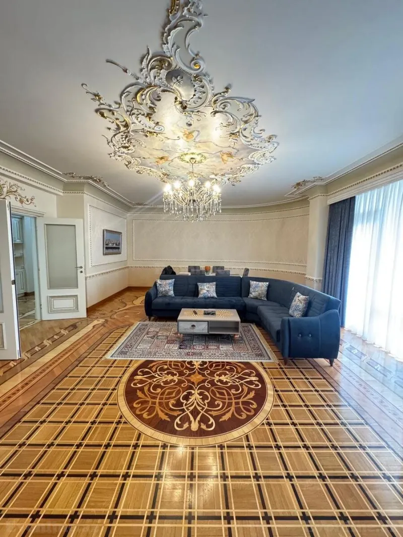 Satılır 4 otaqlı Mənzil Yeni tikili 250 m² Sahil m. - şəkil 2