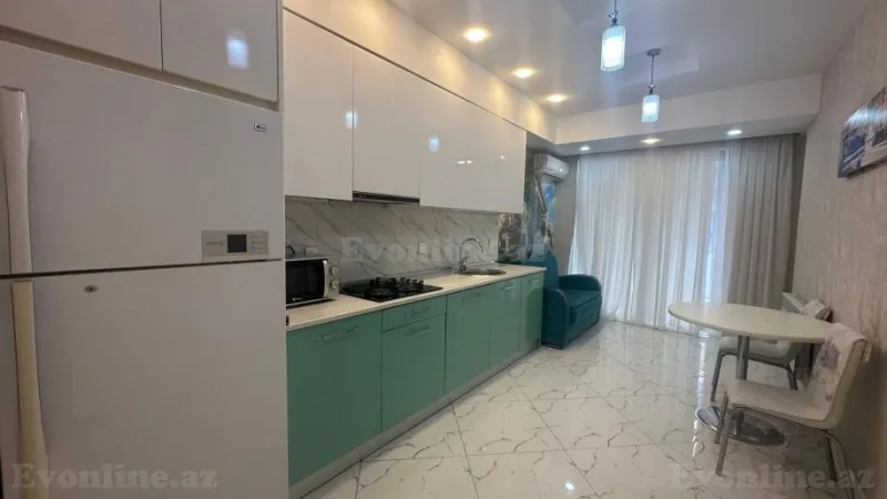 Kirayə verilir 3 otaqlı Mənzil Yeni tikili 160 m² Xətai m. - şəkil 5