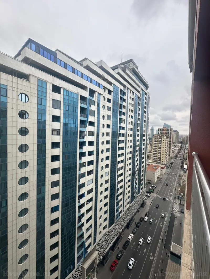 Kirayə verilir 3 otaqlı Mənzil Yeni tikili 160 m² Xətai m. - şəkil 8