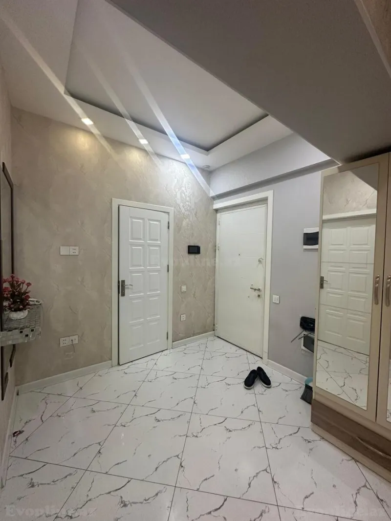 Kirayə verilir 3 otaqlı Mənzil Yeni tikili 160 m² Xətai m. - şəkil 12