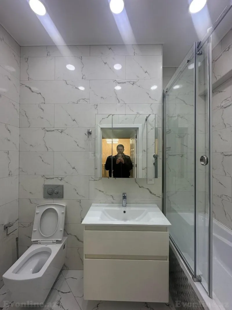 Kirayə verilir 3 otaqlı Mənzil Yeni tikili 160 m² Xətai m. - şəkil 27