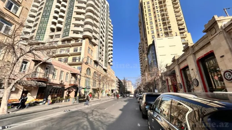 Satılır 5 otaqlı Mənzil Yeni tikili 265 m² 28 May m. - şəkil 3