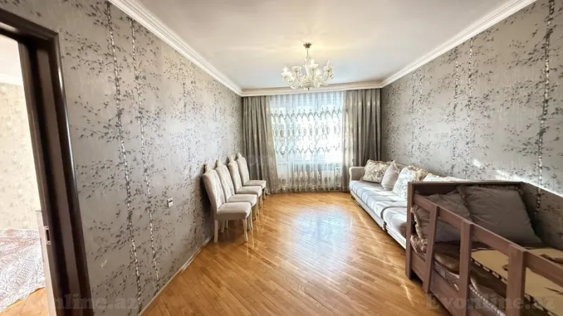 Satılır 4 otaqlı Mənzil Köhnə tikili 100 m² 8-ci kilometr