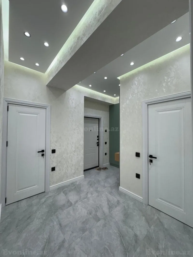 Satılır 3 otaqlı Mənzil Yeni tikili 88 m² Neftçilər m. - şəkil 2