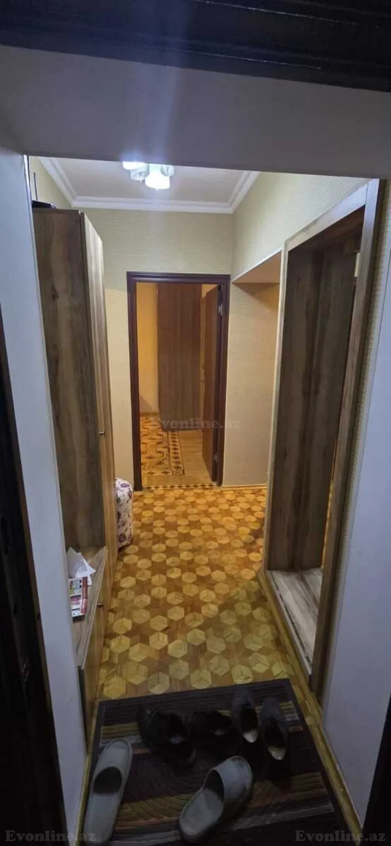 Satılır 3 otaqlı Mənzil Köhnə tikili 80 m² Sahil m.