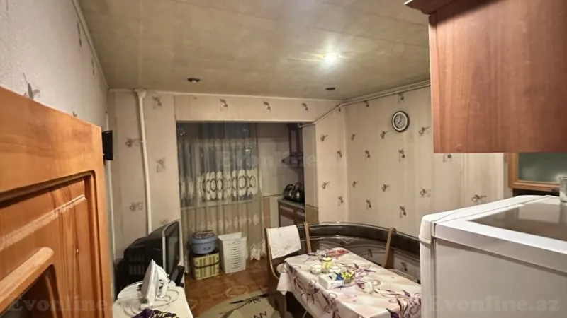 Satılır 2 otaqlı Mənzil Köhnə tikili 60 m² Massiv V - şəkil 3