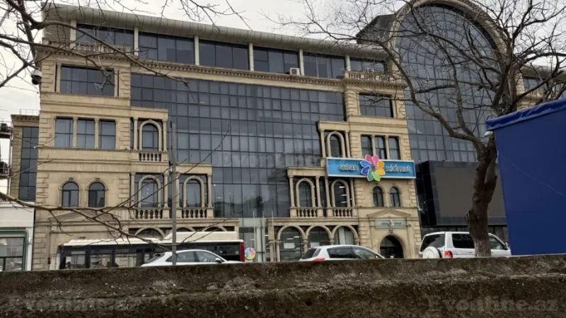 Kirayə verilir 2 otaqlı Mənzil Köhnə tikili 40 m² Yasamal