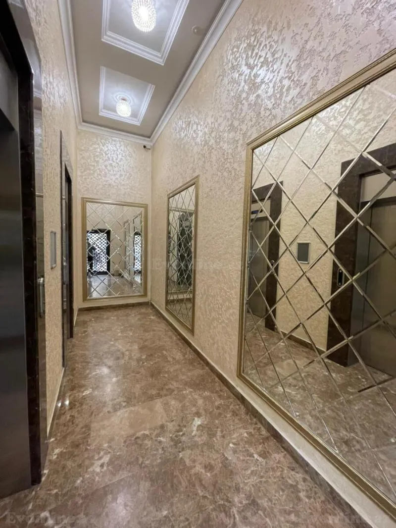 Satılır 4 otaqlı Mənzil Yeni tikili 180 m² Nəriman Nərimanov m.