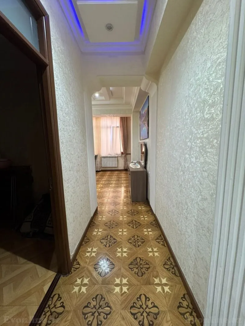 Satılır 3 otaqlı Mənzil Yeni tikili 70 m² 9-cu mikrorayon - şəkil 9