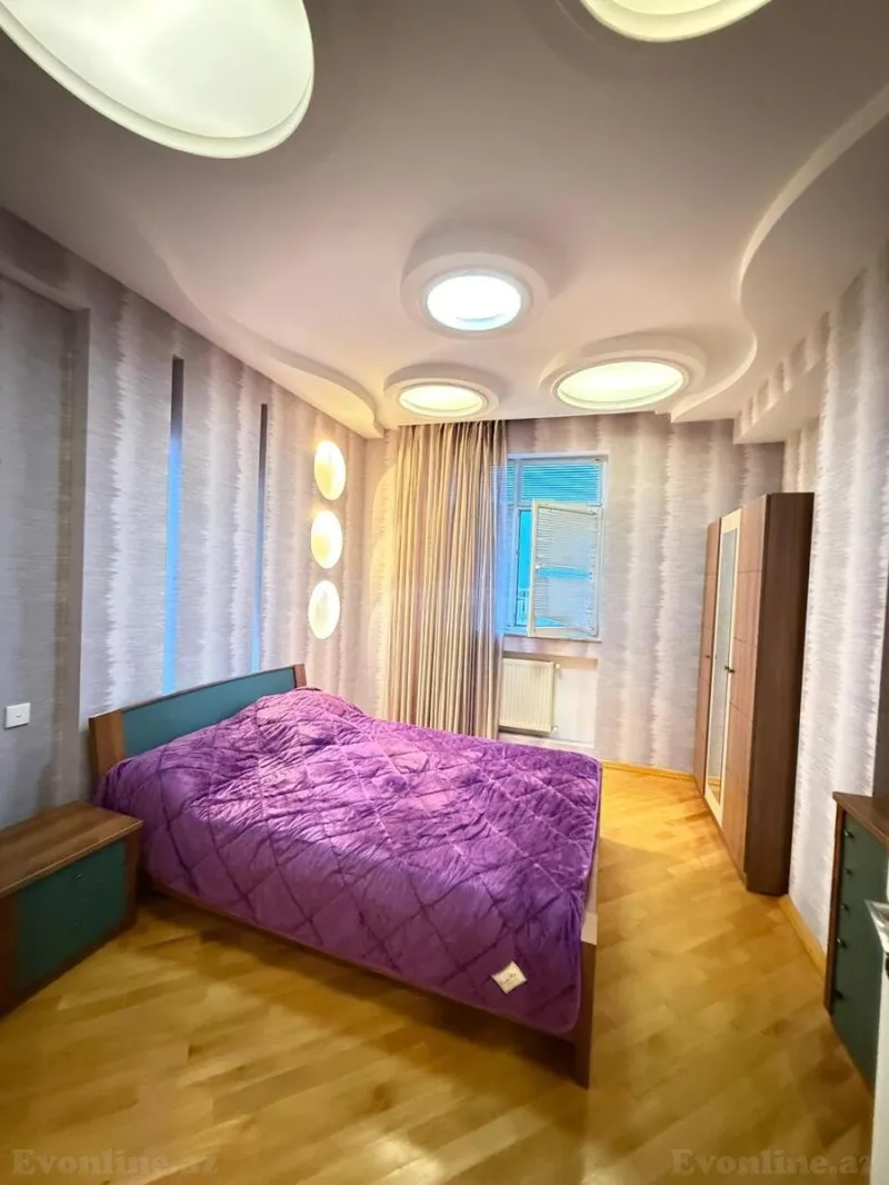 Satılır 2 otaqlı Mənzil Yeni tikili 90 m² 8 Noyabr m. - şəkil 6