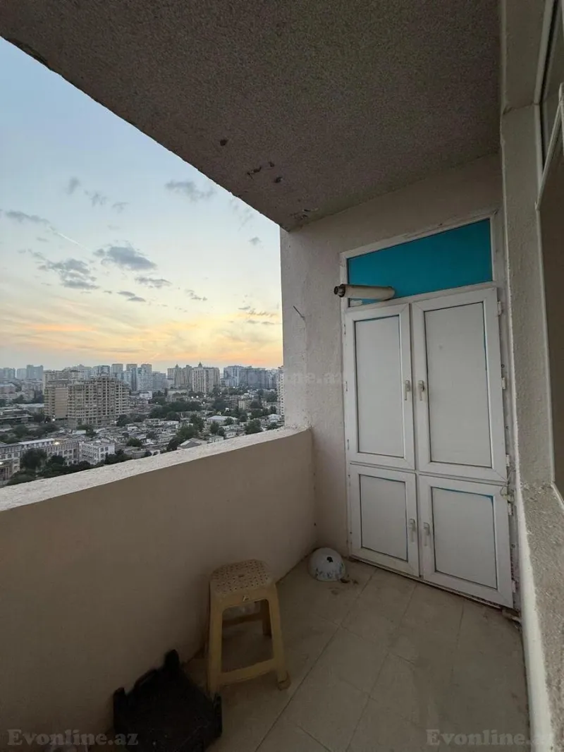 Satılır 2 otaqlı Mənzil Yeni tikili 90 m² 8 Noyabr m. - şəkil 13