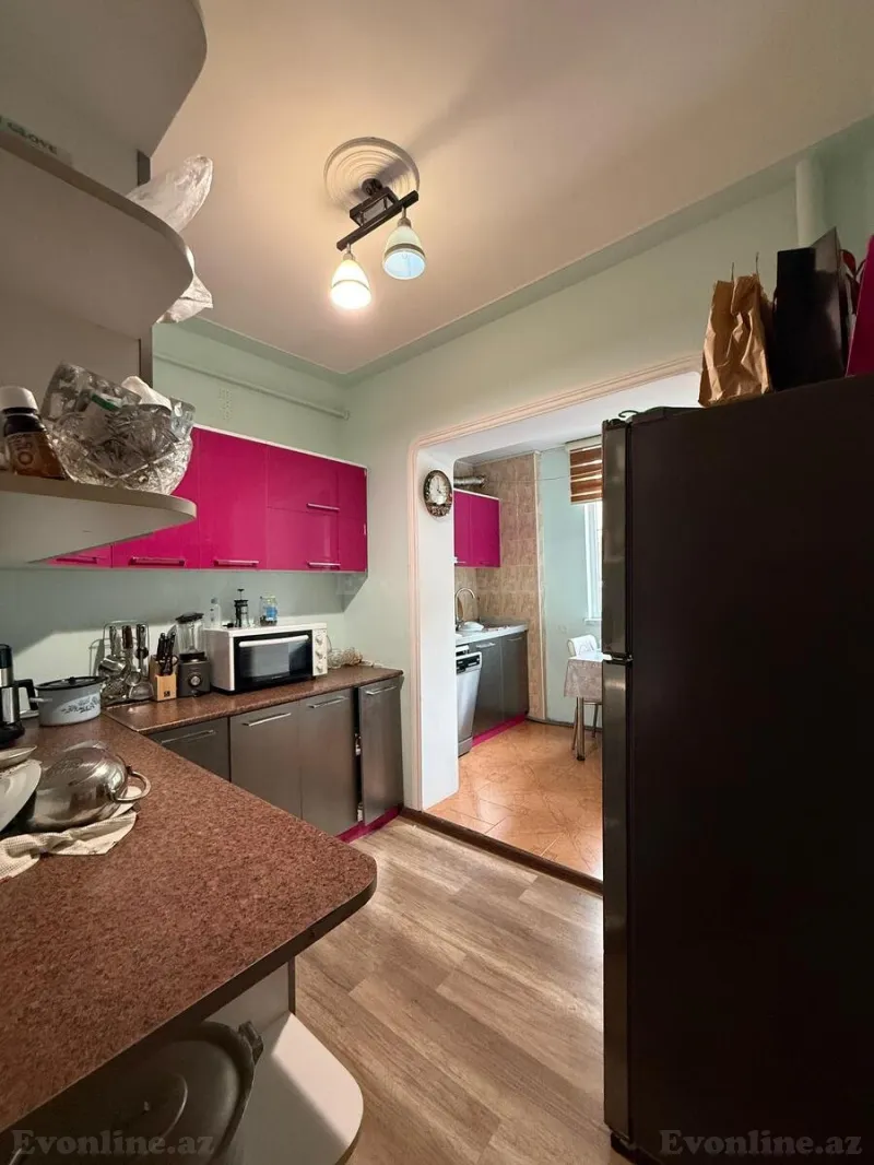 Satılır 3 otaqlı Mənzil Köhnə tikili 90 m² Yeni Yasamal - şəkil 9