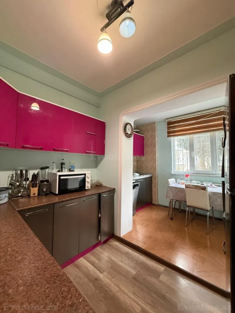 Satılır 3 otaqlı Mənzil Köhnə tikili 90 m² Yeni Yasamal - şəkil 10