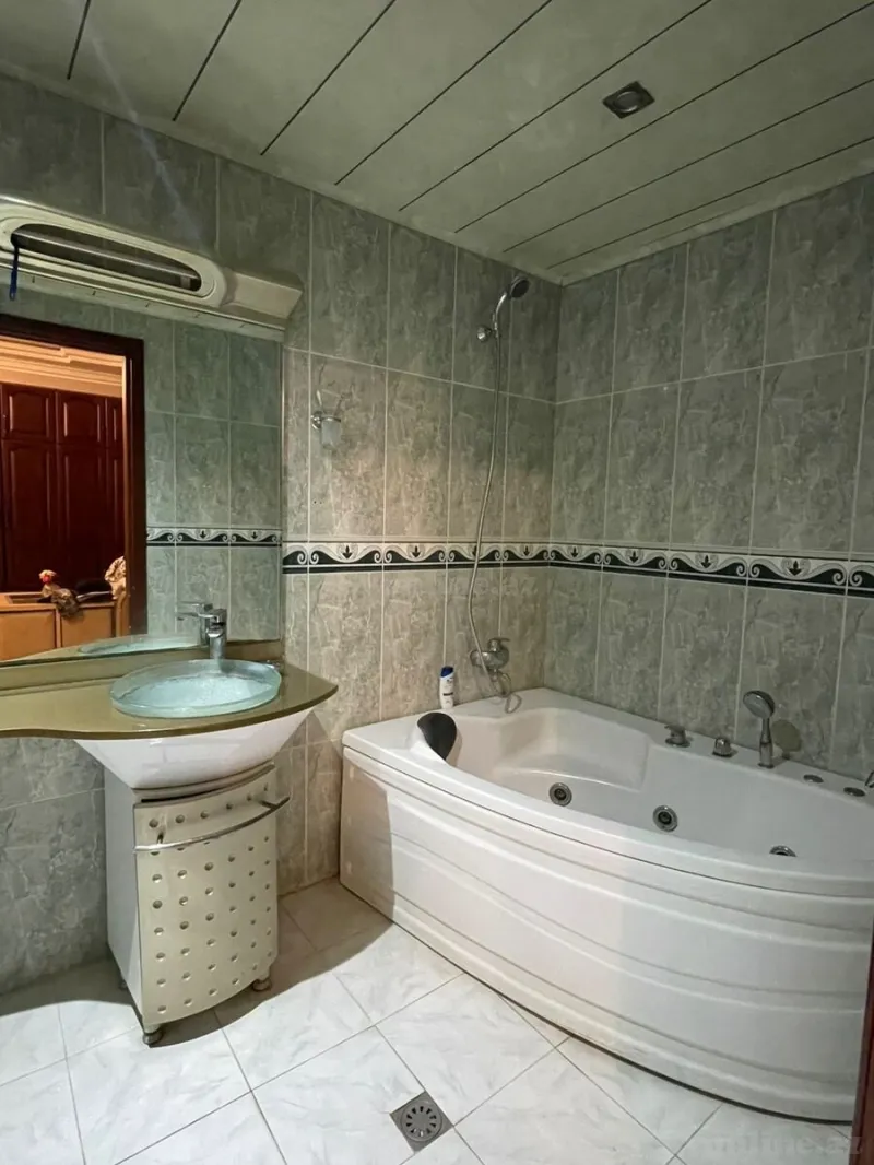 Satılır 2 otaqlı Mənzil Yeni tikili 90 m² 28 May m. - şəkil 6