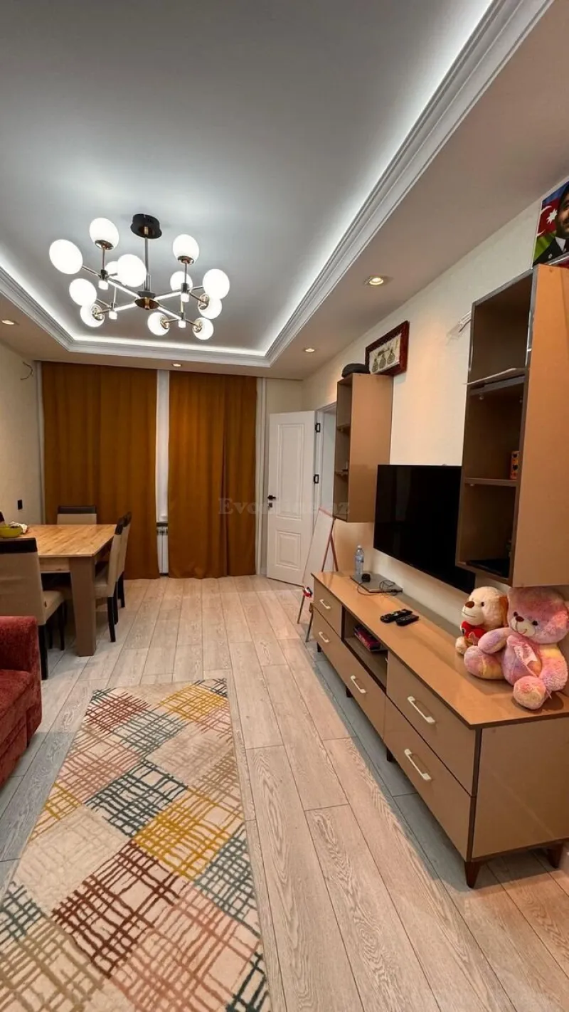 Satılır 3 otaqlı Mənzil Köhnə tikili 65 m² Xətai r.