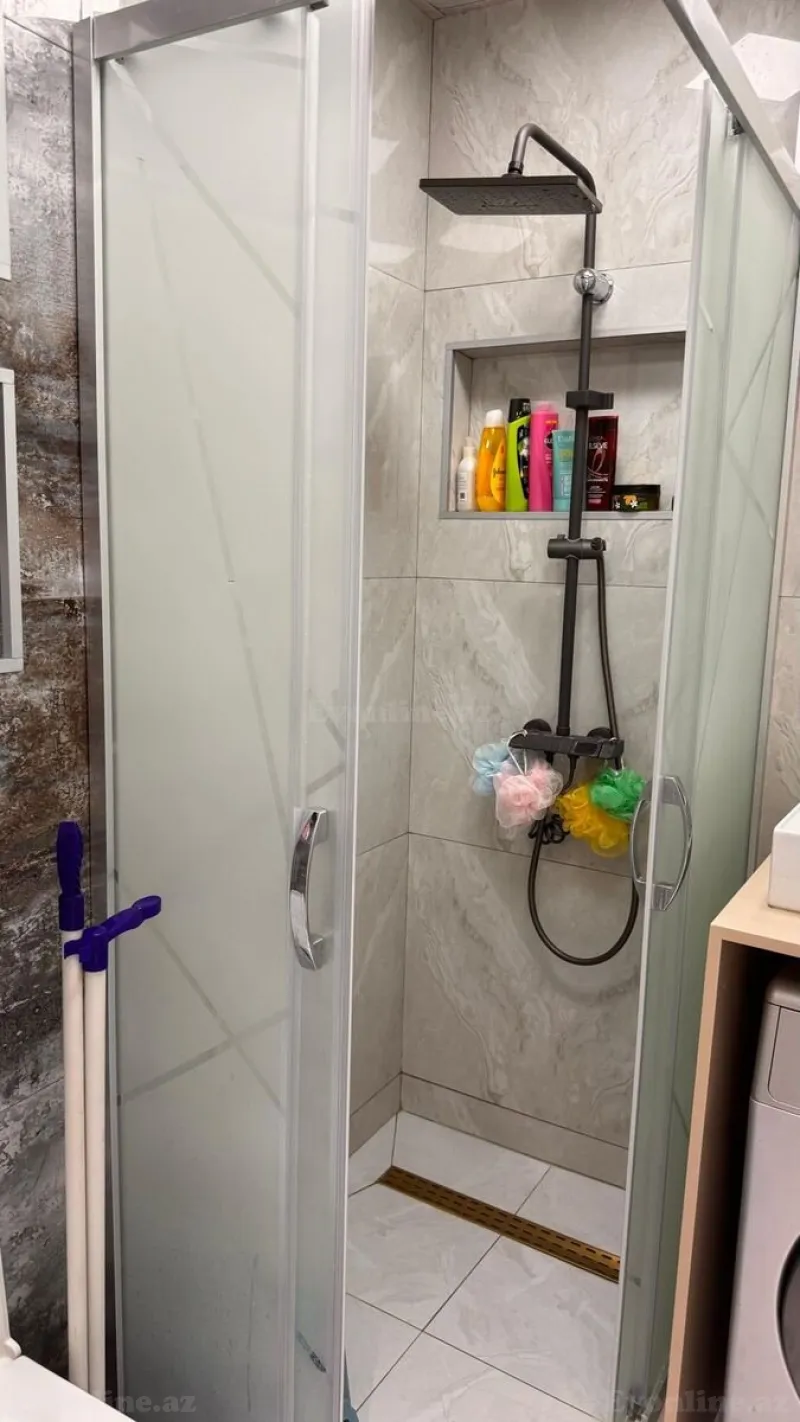 Satılır 3 otaqlı Mənzil Köhnə tikili 65 m² Xətai r. - şəkil 2