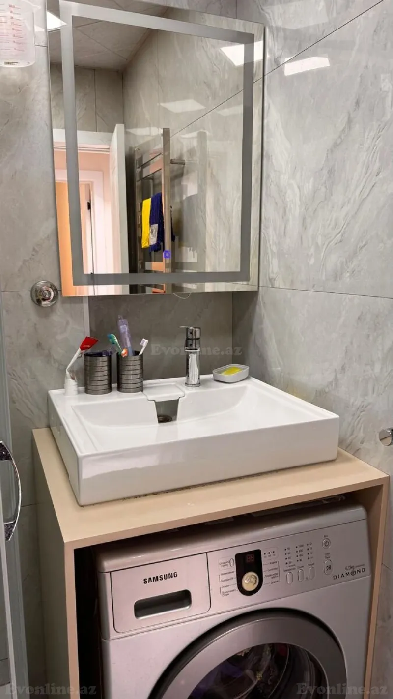 Satılır 3 otaqlı Mənzil Köhnə tikili 65 m² Xətai r. - şəkil 4