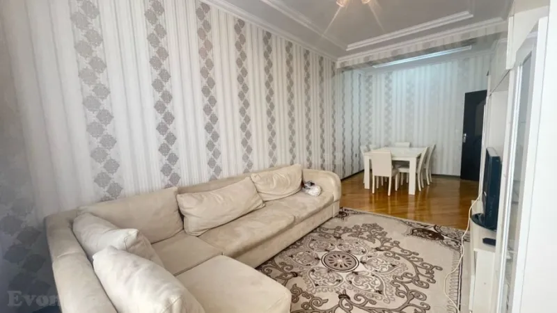 Kirayə verilir 2 otaqlı Mənzil Yeni tikili 85 m² İnşaatçılar m.