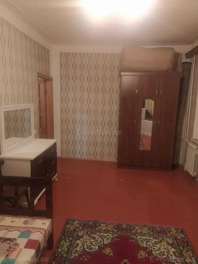 Kirayə verilir 1 otaqlı Mənzil Köhnə tikili 36 m² Suraxanı r.