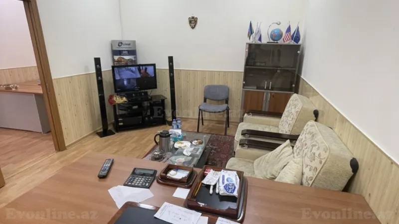 Kirayə verilir Ofis 55 m² Bayıl