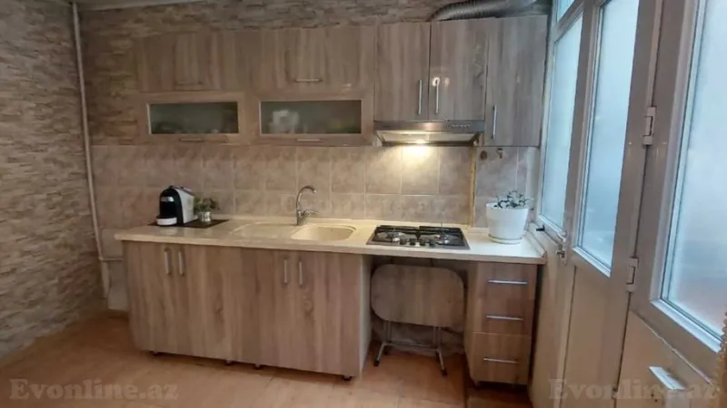 Satılır 2 otaqlı Mənzil Köhnə tikili 75 m² 28 May m. - şəkil 3