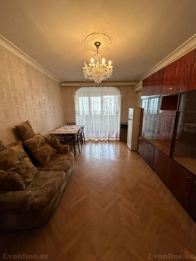 Kirayə verilir 3 otaqlı Mənzil Köhnə tikili 75 m² İnşaatçılar m.