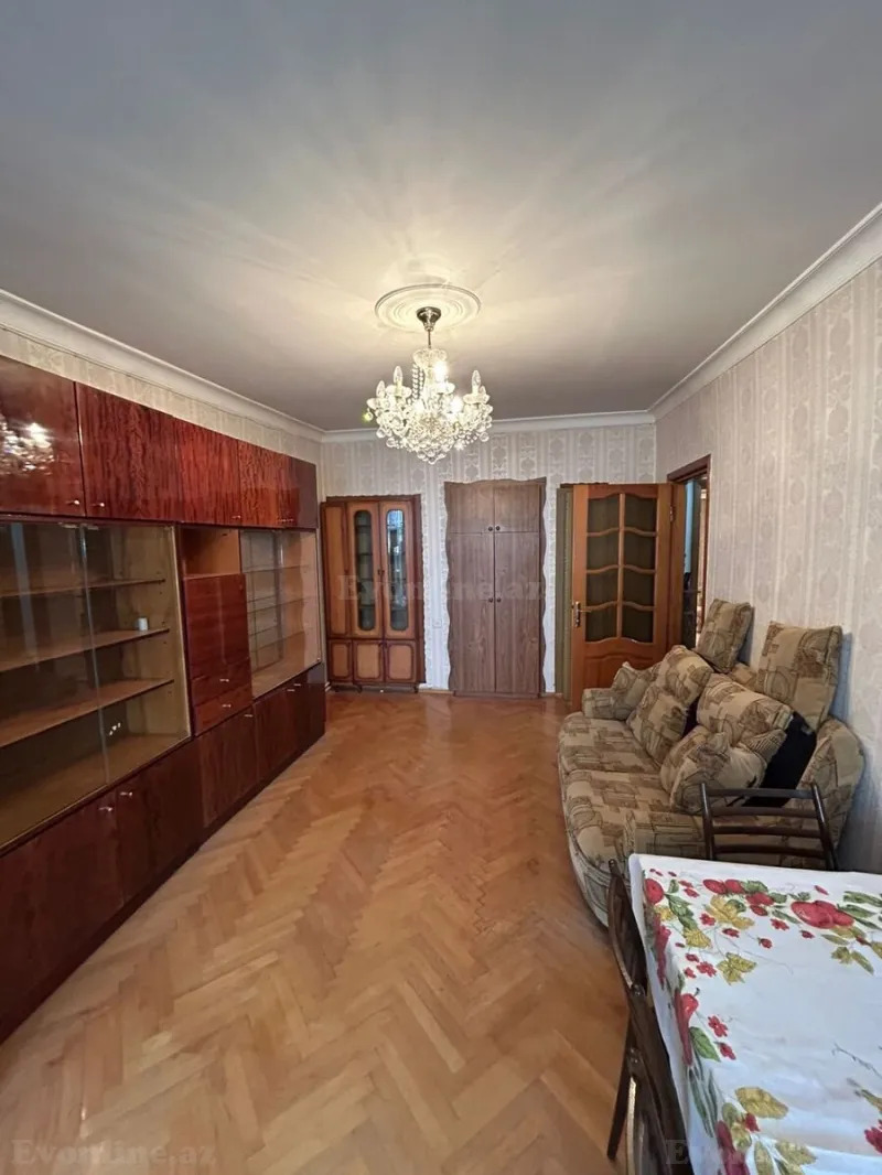 Kirayə verilir 3 otaqlı Mənzil Köhnə tikili 75 m² İnşaatçılar m. - şəkil 2