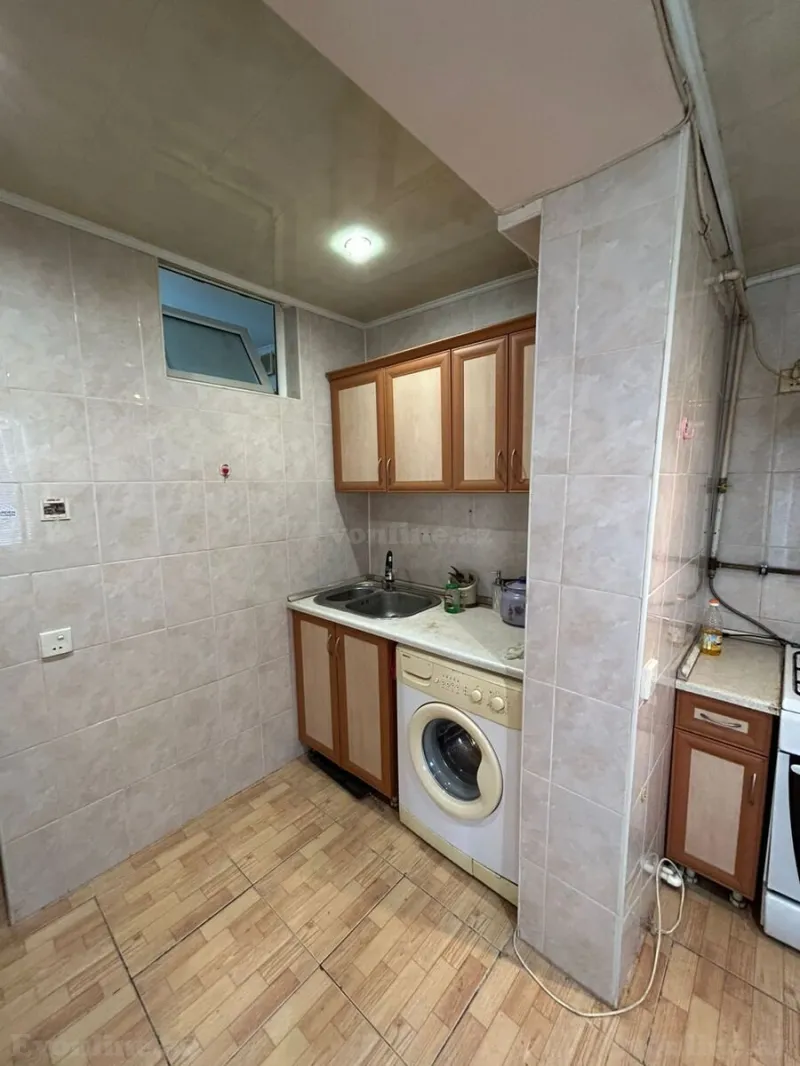 Kirayə verilir 3 otaqlı Mənzil Köhnə tikili 75 m² İnşaatçılar m. - şəkil 8