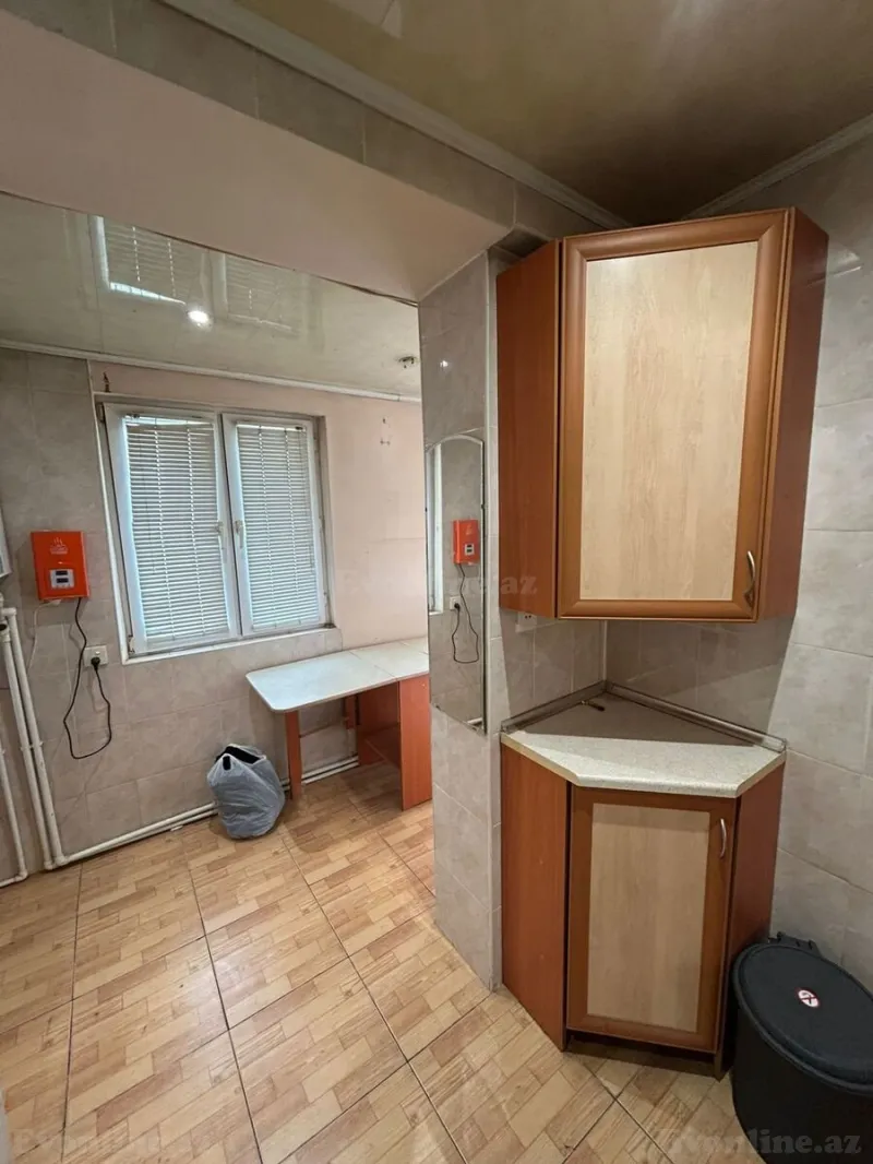 Kirayə verilir 3 otaqlı Mənzil Köhnə tikili 75 m² İnşaatçılar m. - şəkil 9