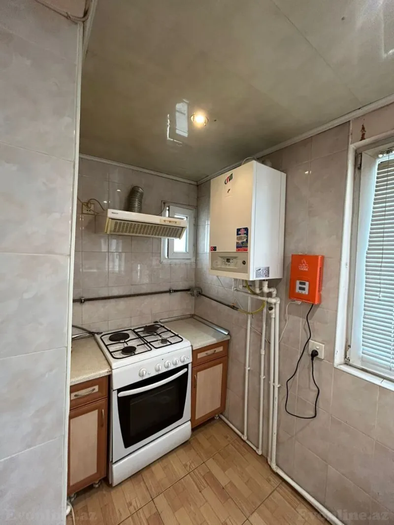 Kirayə verilir 3 otaqlı Mənzil Köhnə tikili 75 m² İnşaatçılar m. - şəkil 10